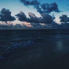 大海，潮汐，夕阳中有你。